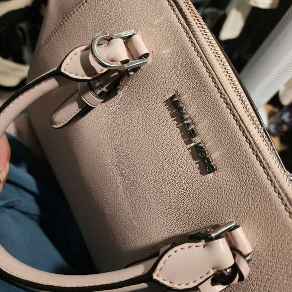 EUC AUTHENTIC MICHAEL KORS HANDBAG Baby Pink - Picture 7 of 10